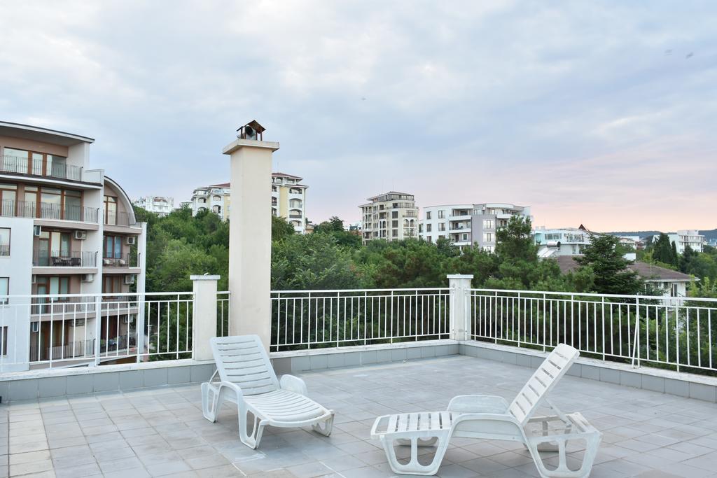 Solaris Apartments 산콘스탄틴앤헬레나 외부 사진